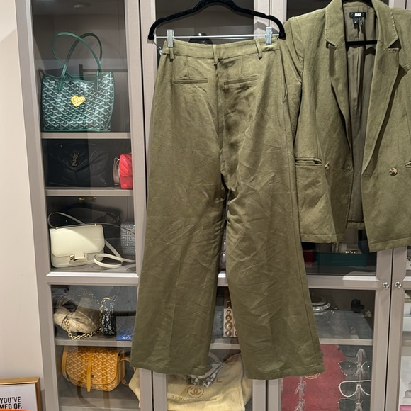 PAIGE Olive Suit Set - Picture 11 of 13